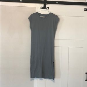 Everlane Dress. Size Medium